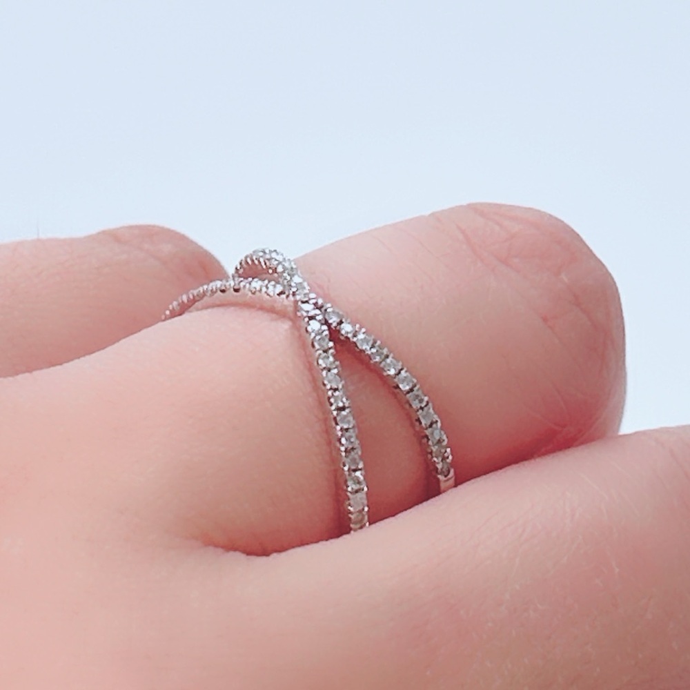 Sterling Silver Diamond Criss Cross Ring Sz 6.5